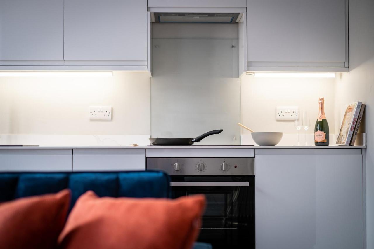 Dalton Sq Apartment 2 ランカスター エクステリア 写真